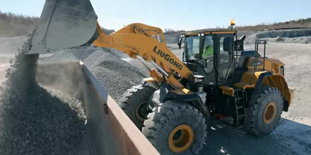 LiuGong 877H — 3