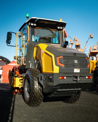 LiuGong 6608F — 9