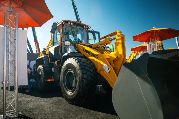 LiuGong 842T — 8