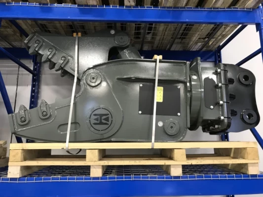 Kinshofer FR12 — 2