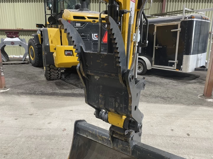 2023 LIUGONG 9051F 