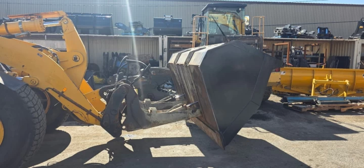 2020 TINK HIGH DUMP 
