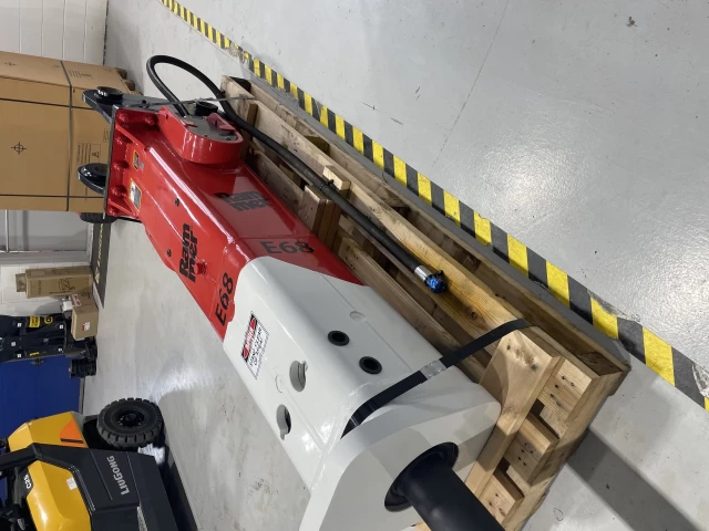 RAMMER MARTEAU REMISE A NEUF POUR EXCAVATRICE E68  2022